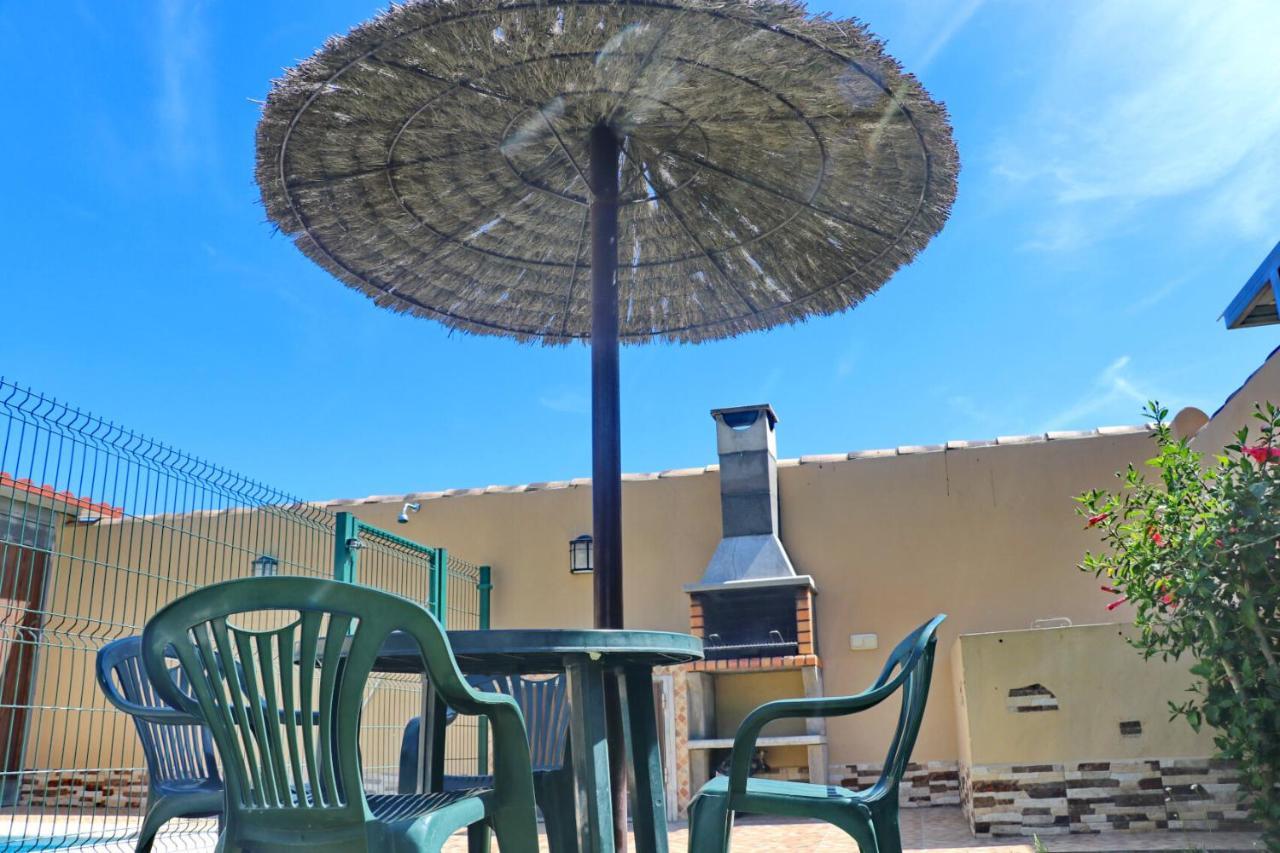Bungalow Curro Pareja 97 Conil De La Frontera Buitenkant foto